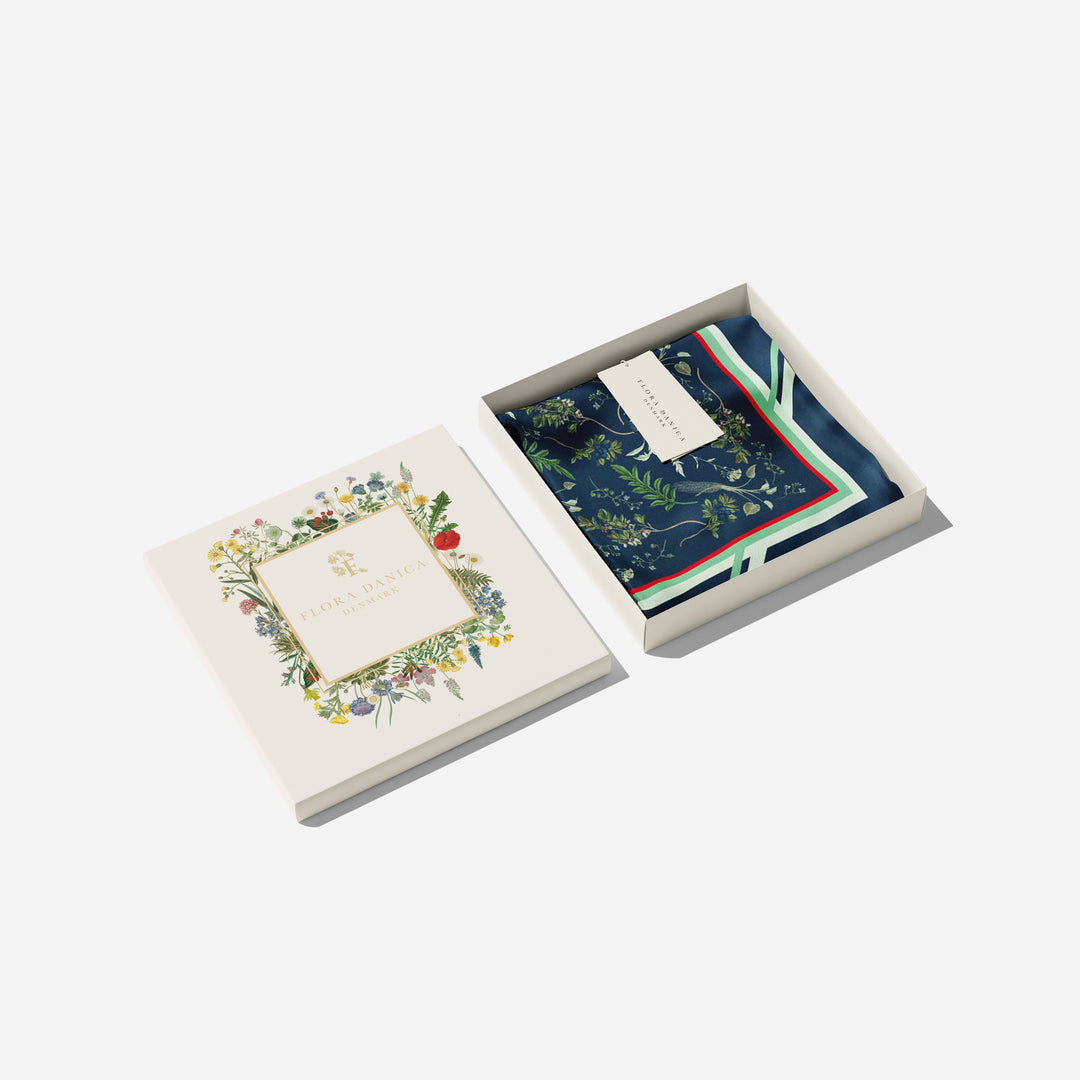 Flora Danica Denmark Flora Winter Garden scarf Small scarf Flora Winter Garden Navy blue