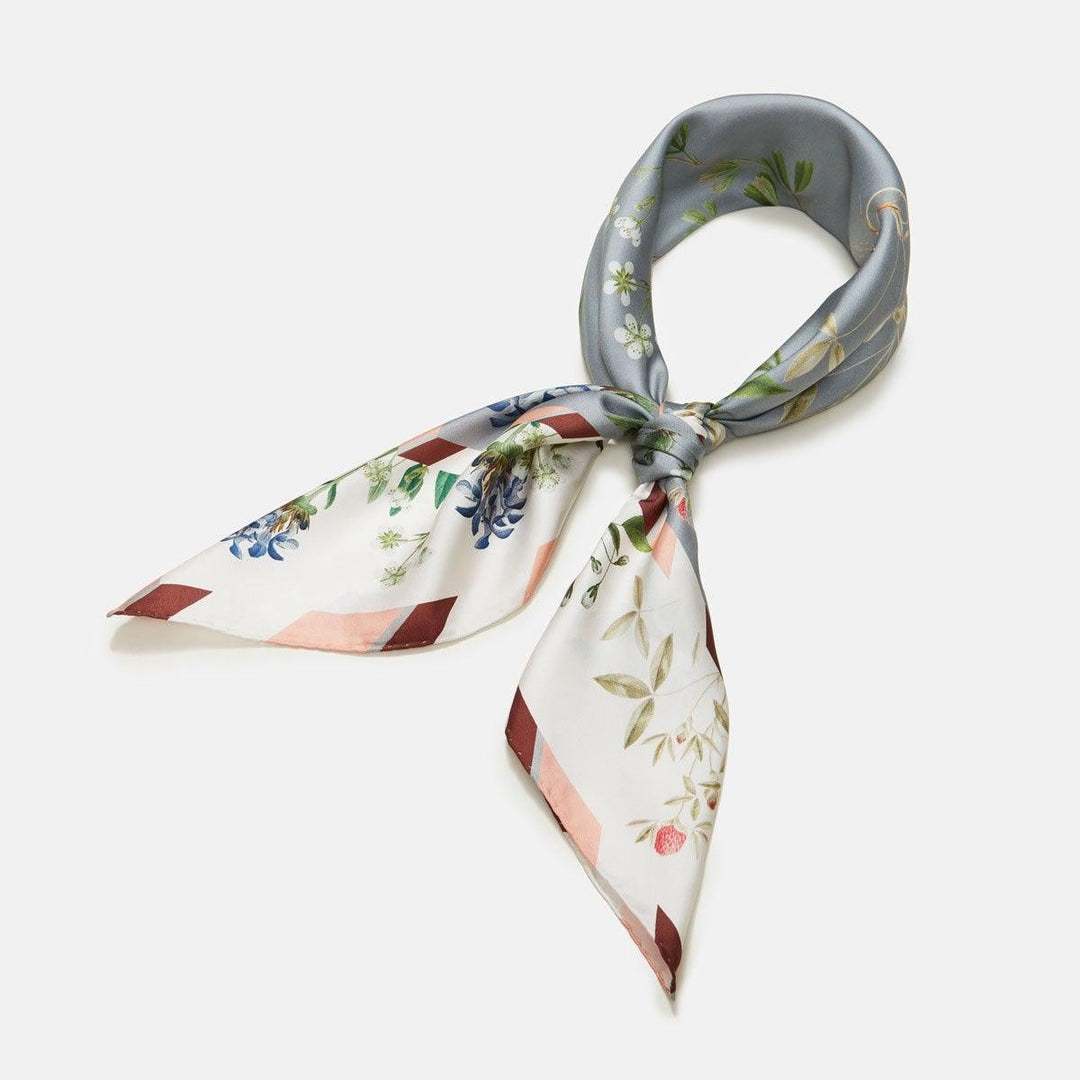 Flora Danica Denmark Flowering Garden silketørklæde Large scarf Flowering Garden Gray/Off-white