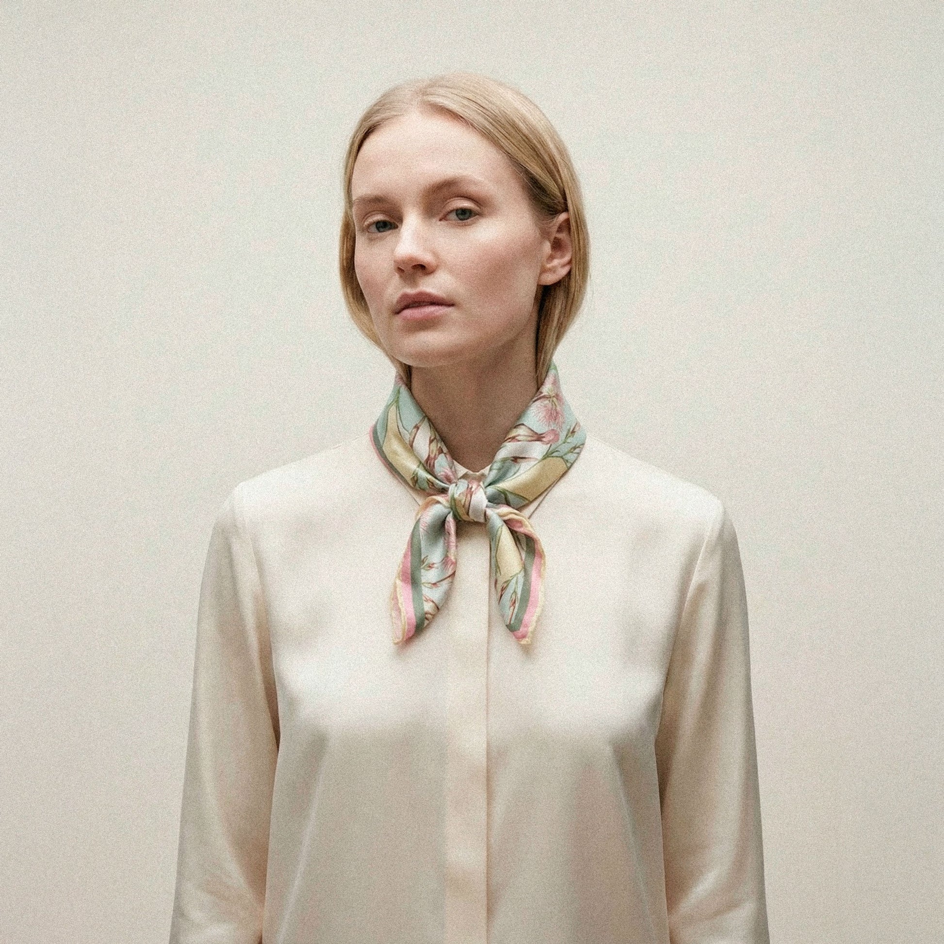 Flora Danica Denmark Pastel Nellike silketørklæde Small scarf Pastel Nellike Yellow